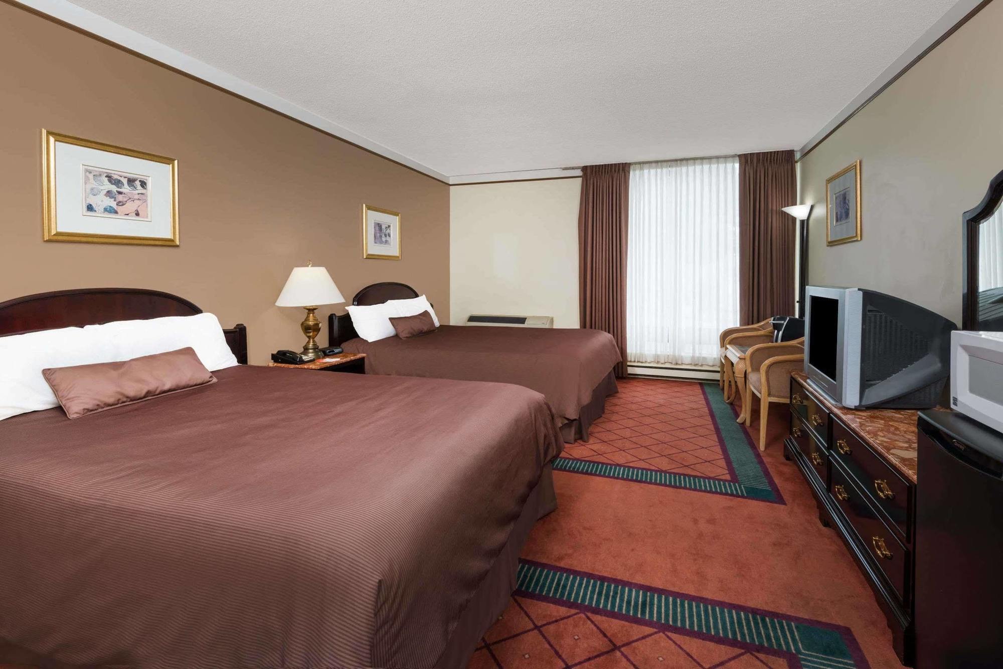 Surestay By Western 2* Windsor
