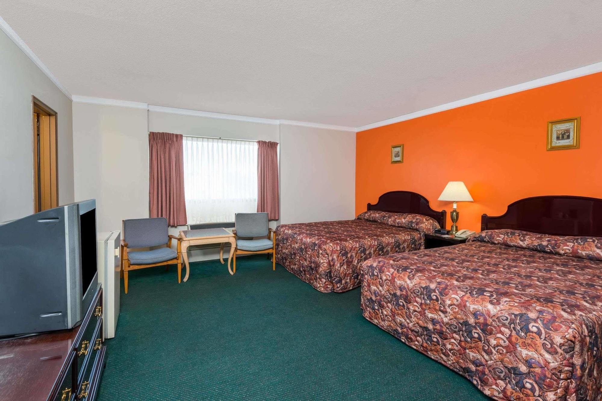 Surestay By Western Windsor
