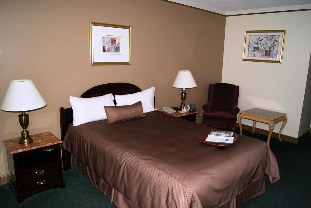 Surestay By Western Hotel 2*